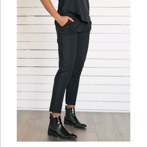 NWT- Zyia Everywhere Pants - Black